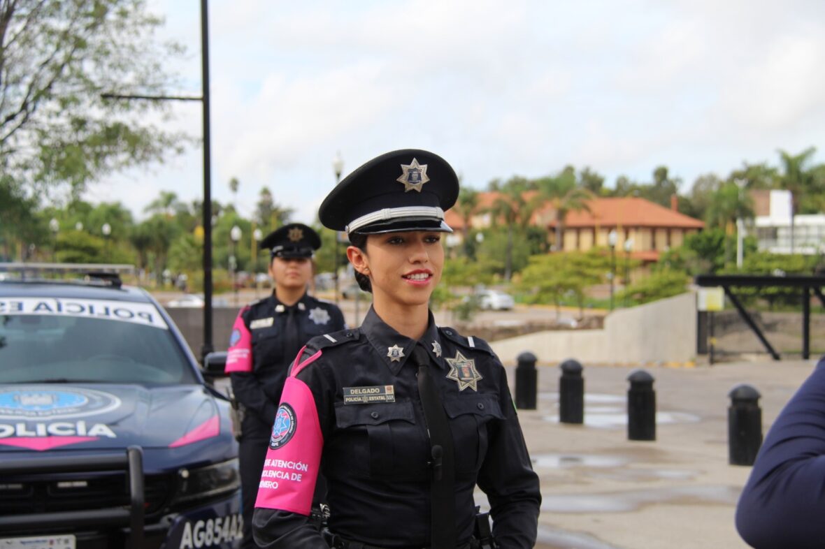 WhatsApp Image 2026 01 21 at 15.15.57 scaled AGUASCALIENTES CUENTA CON LA POLICÍA ROSA, PIONERA EN PROTECCIÓN A MUJERES Y NIÑOS