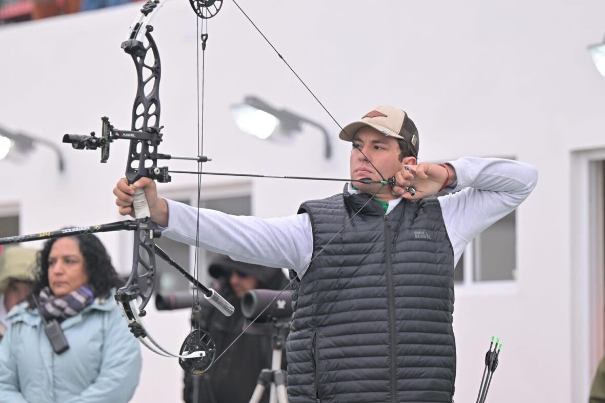 WhatsApp Image 2026 01 28 at 14.01.47 scaled AGUASCALIENTES SE LLEVA PRIMER Y SEGUNDO LUGAR EN COMPETENCIA DE TIRO CON ARCO EN COAHUILA