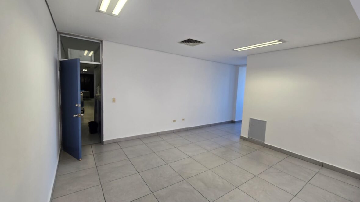 WhatsApp Image 2026 02 05 at 12.37.18 PM 1 scaled HOSPITAL TERCER MILENIO SE MODERNIZA PARA BRINDAR MEJOR ATENCIÓN MÉDICA