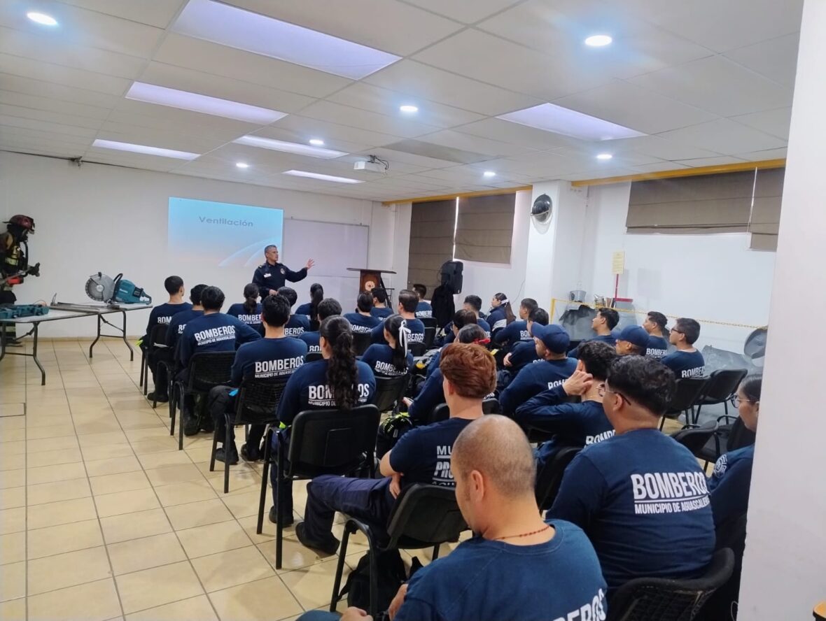 WhatsApp Image 2026 02 06 at 1.09.41 PM 3 scaled MUNICIPIO DE AGUASCALIENTES LANZA CONVOCATORIA PARA FORMAR PARTE DE LA ONCEAVA GENERACIÓN DE BOMBEROS VOLUNTARIOS