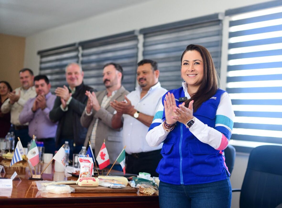 WhatsApp Image 2026 02 14 at 3.16.04 PM 1 scaled TERE JIMÉNEZ RESPALDA A PRODUCTORES LÁCTEOS CON MÁS APOYOS Y CAPACITACIÓN PARA LLEGAR A NUEVOS MERCADOS