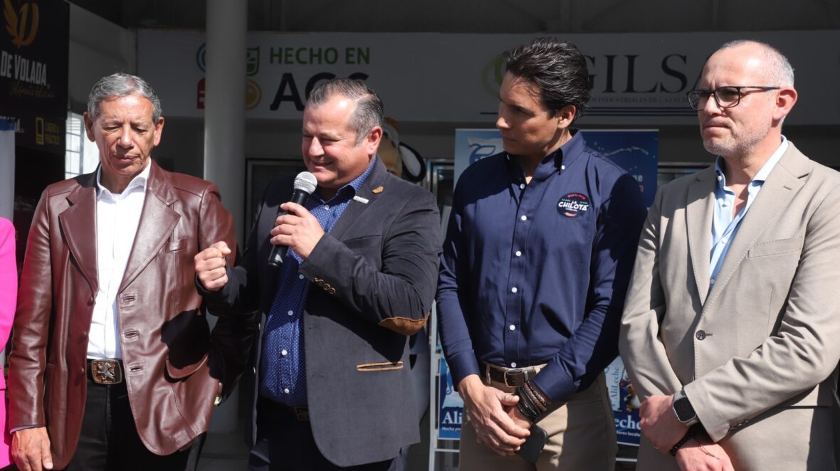 WhatsApp Image 2026 02 27 at 10.53.18 AM 4 scaled ABREN PRIMERA TIENDA HECHO EN AGUASCALIENTES: CONSUMIR LO NUESTRO ES CREER EN NUESTRA GENTE