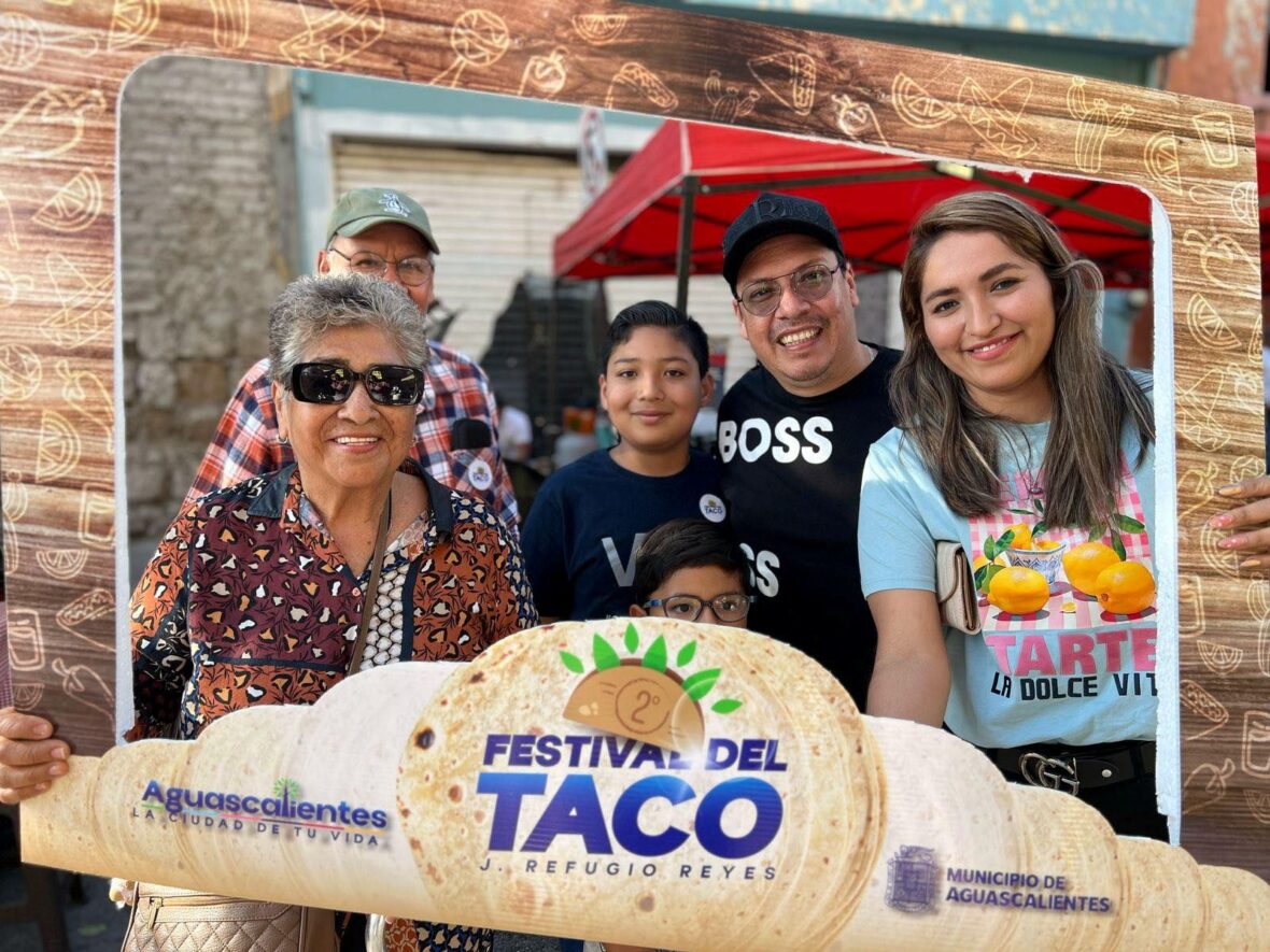 485903360 1068868381951029 8197213301272456435 n scaled TODO LISTO PARA EL TERCER FESTIVAL DEL TACO EN EL BARRIO DE LA PURÍSIMA