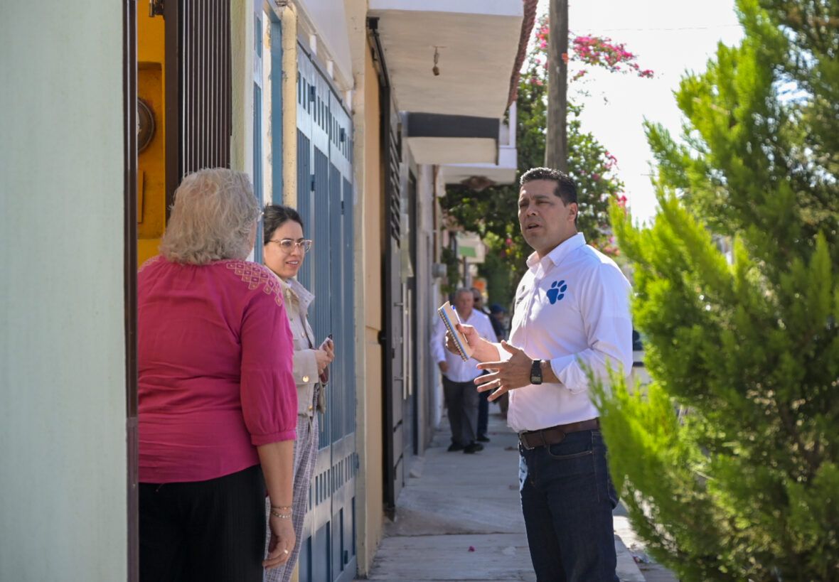 CMC 5250.jpg scaled LEO MONTAÑEZ ENTABLA DIÁLOGO DIRECTO CON VECINOS DEL OJOCALIENTE I Y VNSA