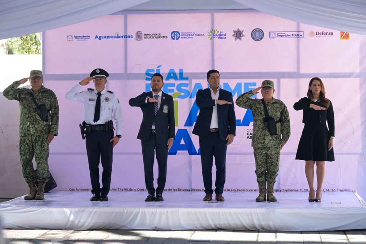 CMC 6534 scaled LEO MONTAÑEZ UNE ESFUERZOS EN LA CAMPAÑA «SÍ AL DESARME, SÍ A LA PAZ»