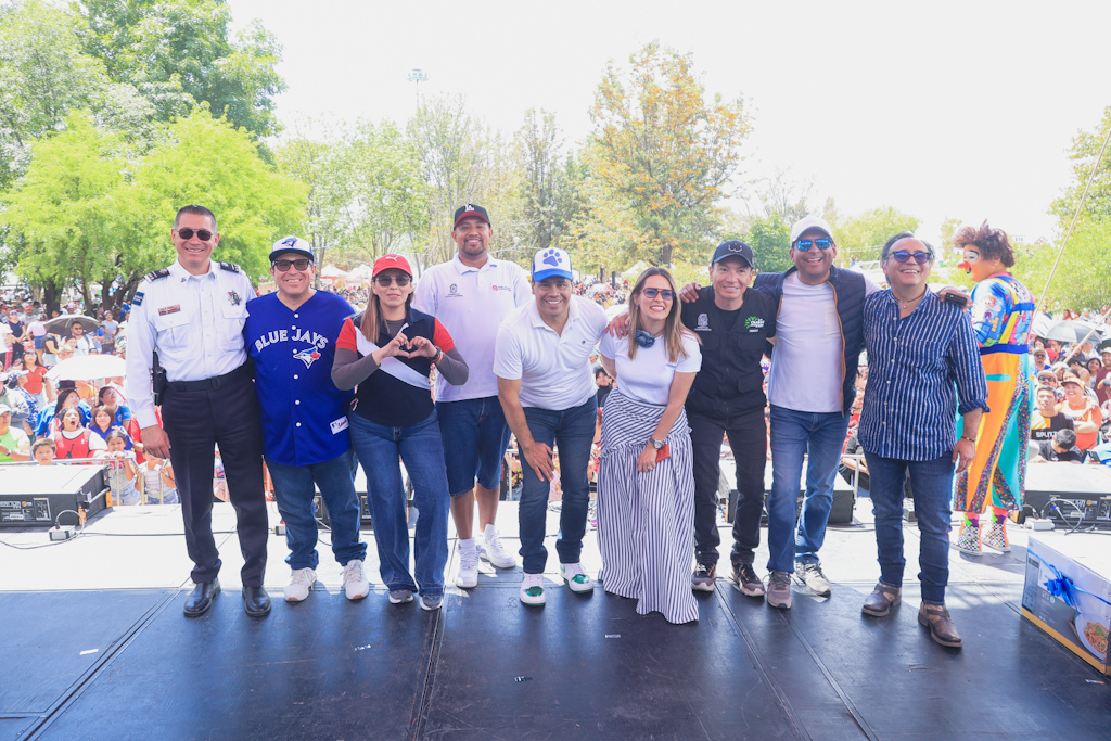 IMG 5221 CERCA DE 11 MIL PERSONAS DISFRUTARON DEL DÍA DE LA FAMILIA ORGANIZANDO POR EL MUNICIPIO