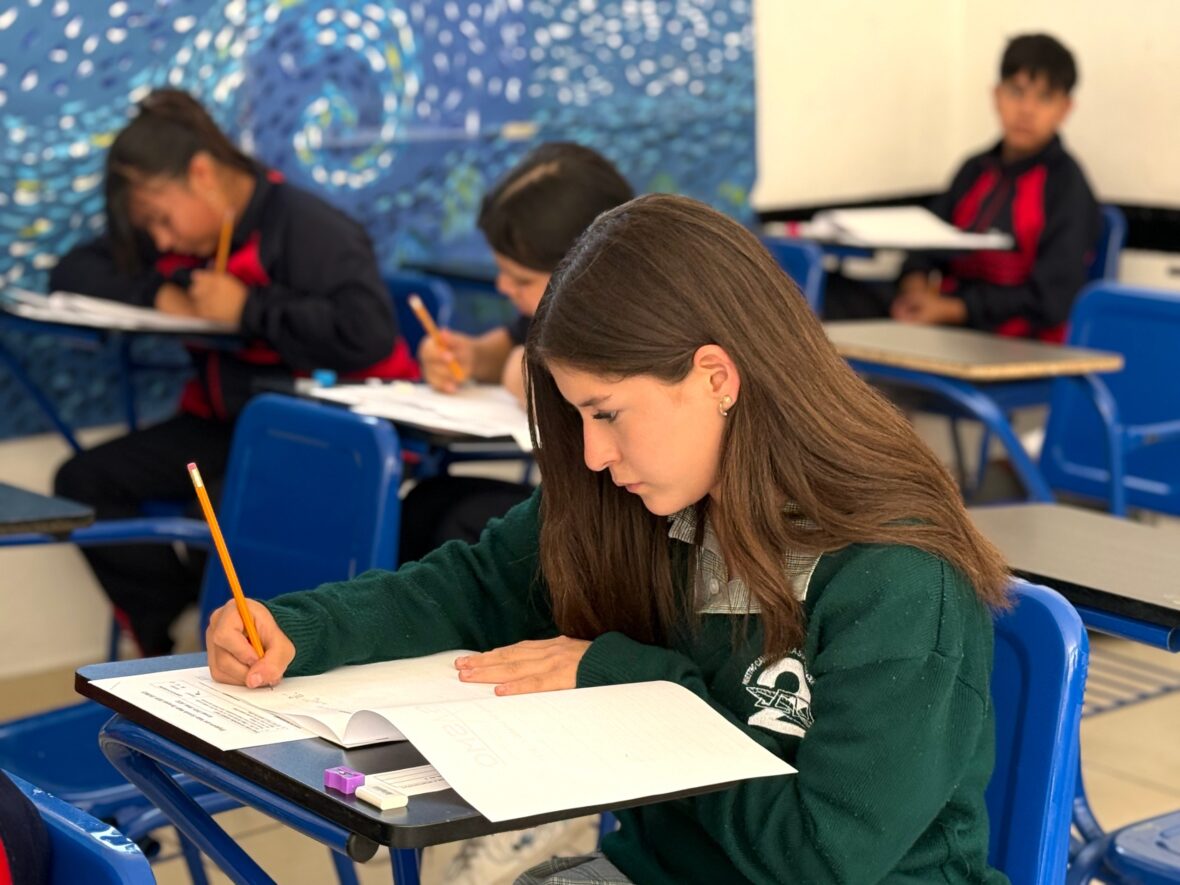 WhatsApp Image 2026 03 22 at 10.50.52 AM scaled AUMENTA 300 POR CIENTO PARTICIPACIÓN ESTATAL EN OLIMPIADA DE MATEMÁTICAS; ESTUDIANTES BUSCAN SU PASE A COMPETENCIA INTERNACIONAL