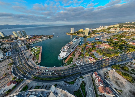 crucero 2 Crucero Norwegian Bliss llega a Puerto Vallarta con más de 4,300 pasajeros