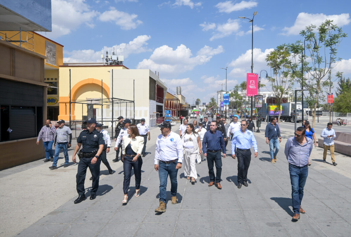 CMC 8078.jpg scaled REALIZA LEO MONTAÑEZ RECORRIDO POR EL PERÍMETRO DE LA FERIA PARA CONOCER EL OPERATIVO DE SEGURIDAD