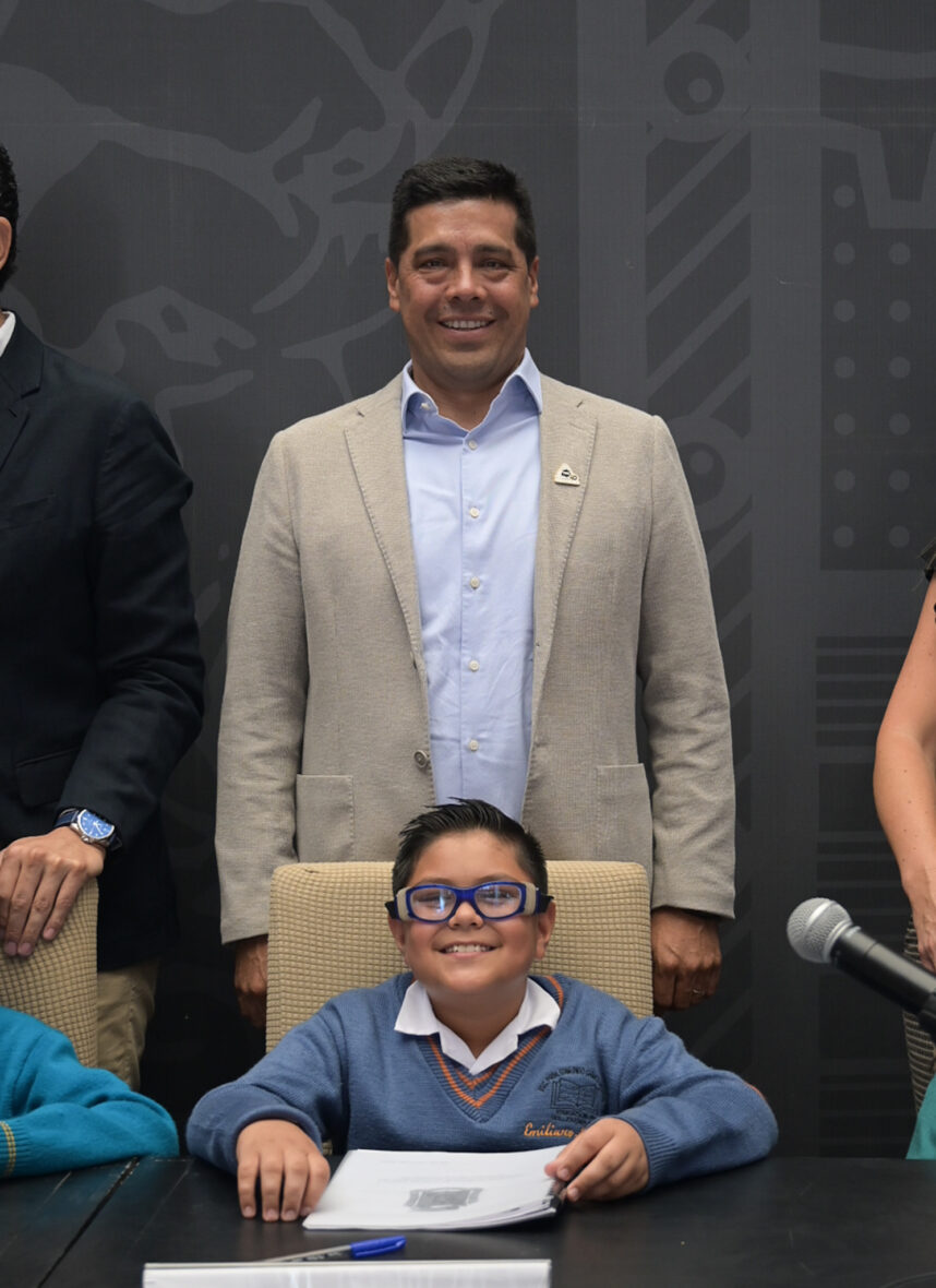 CMC 9133.jpg scaled ASISTE LEO MONTAÑEZ AL CABILDO INFANTIL Y JUVENIL; LE DAN VOZ A LA NIÑEZ DE AGUASCALIENTES