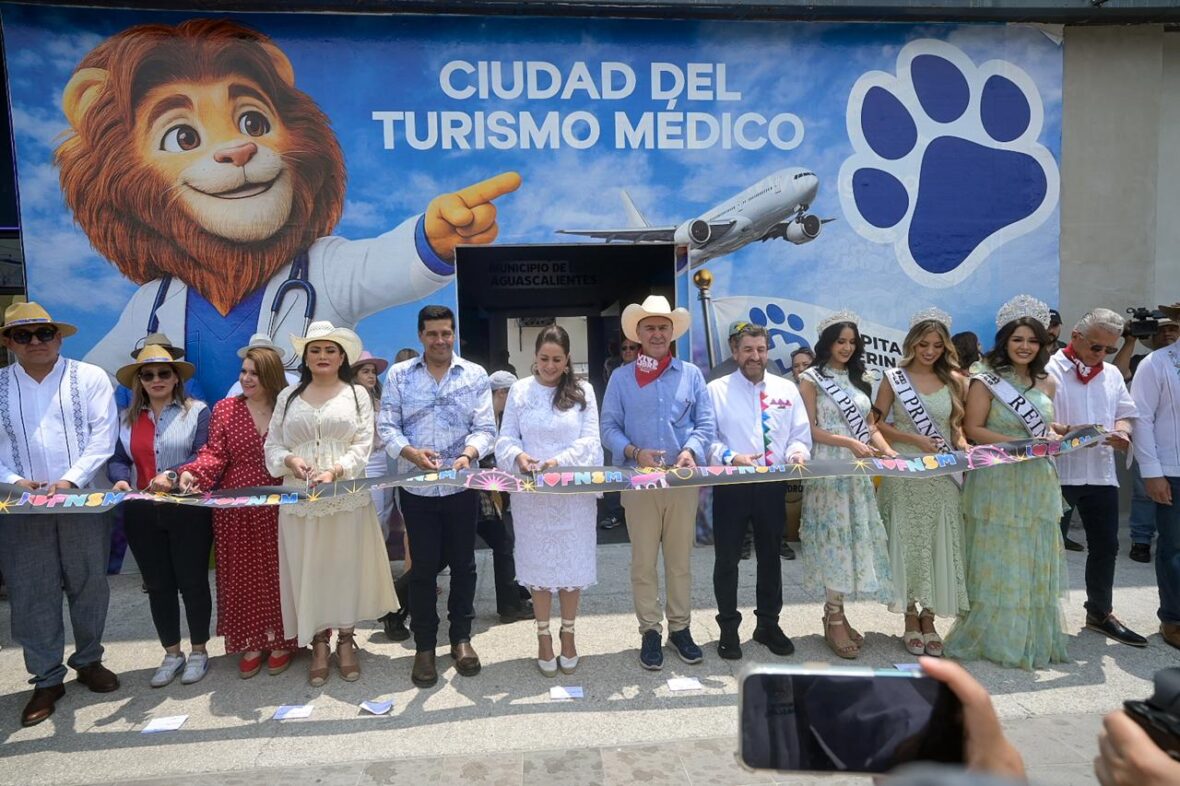 IMG 20260419 WA0026 scaled INAUGURAN TERE JIMÉNEZ Y LEO MONTAÑEZ STAND DEL MUNICIPIO DE AGUASCALIENTES EN EL PERÍMETRO DE LA FNSM 2026