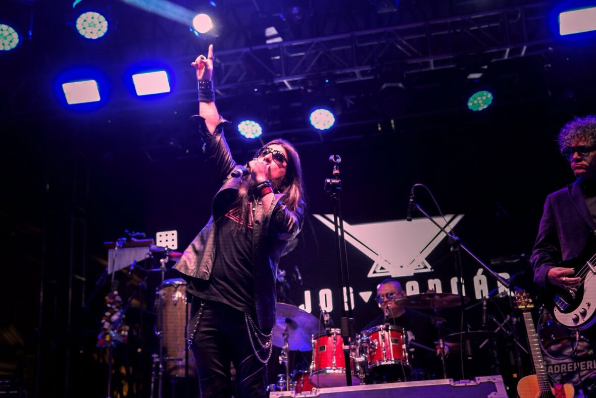 IMG 20260419 WA0079 scaled GRAN RESPUESTA DEL PÚBLICO EN CORREDOR CULTURAL CARRANZA CON LA PRESENTACIÓN DE MADREPERLA