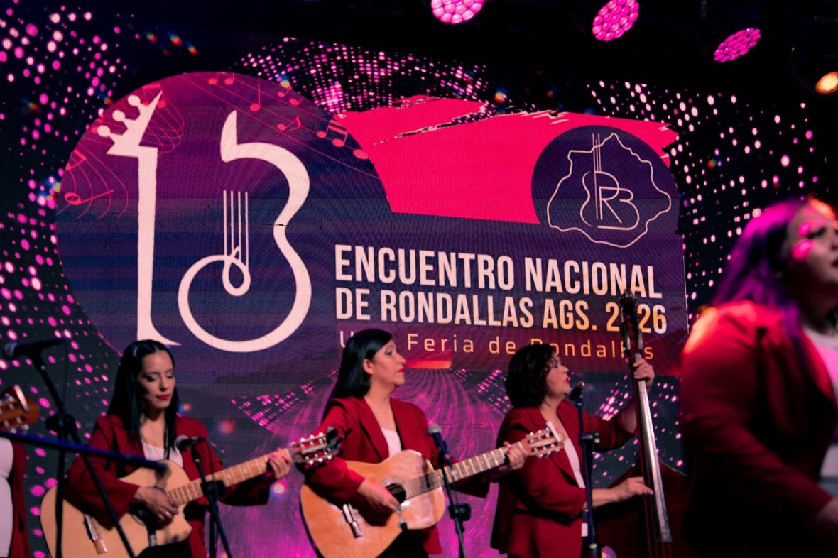 IMG 0612 1 scaled EL ENCUENTRO DE RONDALLAS LLENÓ DE BOHEMIA Y TRADICIÓN MUSICAL CARRANZA 2026