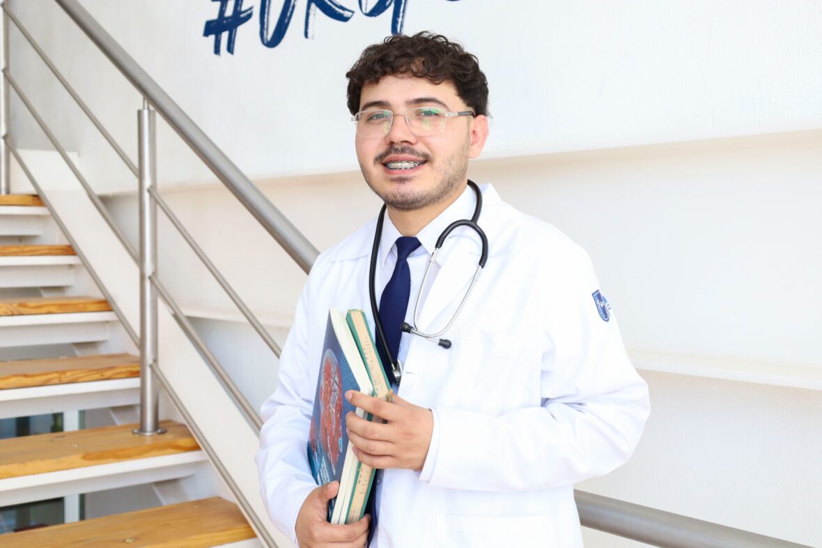 WhatsApp Image 2026 04 15 at 11.44.23 AM 5 scaled ABIERTA CONVOCATORIA PARA ESTUDIAR MEDICINA EN LA UNIVERSIDAD TECNOLÓGICA DE CALVILLO