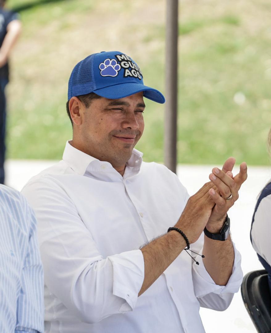 WhatsApp Image 2026 04 23 at 14.42.29 REHABILITA LEO MONTAÑEZ CANCHA DE FUTBOL 7 EN CANAL INTERCEPTOR PARA QUE MÁS NIÑAS, NIÑOS Y ADULTOS PRACTIQUEN DEPORTE