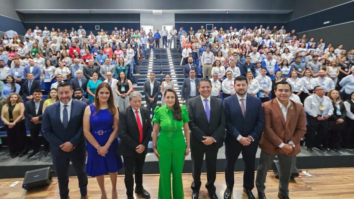 WhatsApp Image 2026 04 29 at 1.03.21 PM scaled IMPULSAN ENCUENTRO NACIONAL PARA AVANZAR HACIA UN SISTEMA DE SALUD MÁS EQUITATIVO