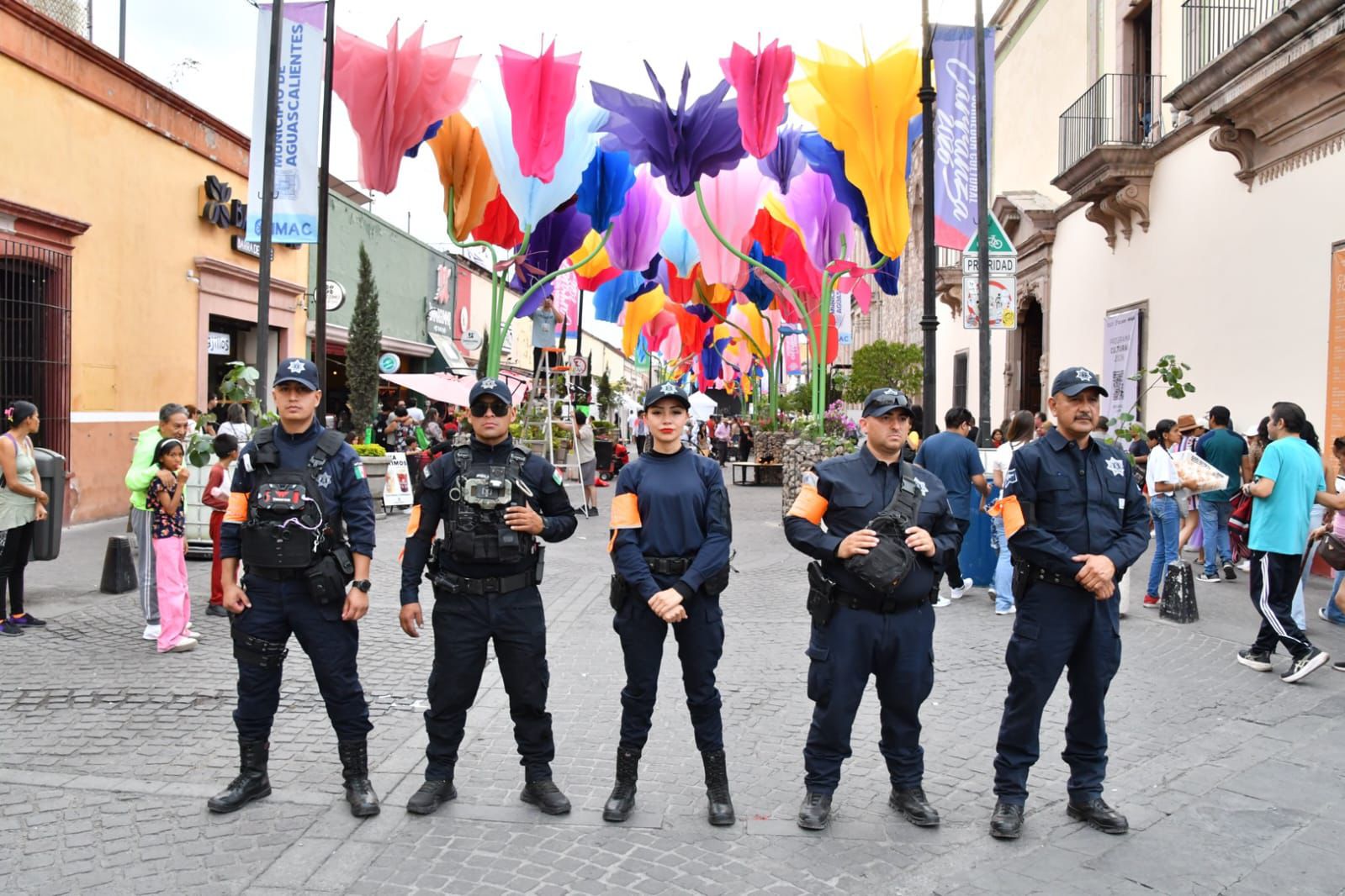 33 FERIA LIMPIA, ORDENADA Y SEGURA, GRACIAS A LA LABOR DE MILES DE TRABAJADORES