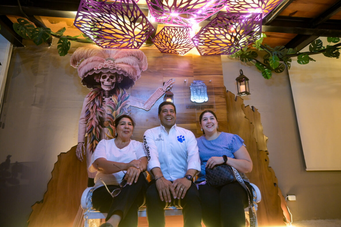 CMC 0015 scaled INVITA LEO MONTAÑEZ A VISITAR EL RENOVADO CENTRO DE ATENCIÓN AL TURISTA “LA JACARANDA”