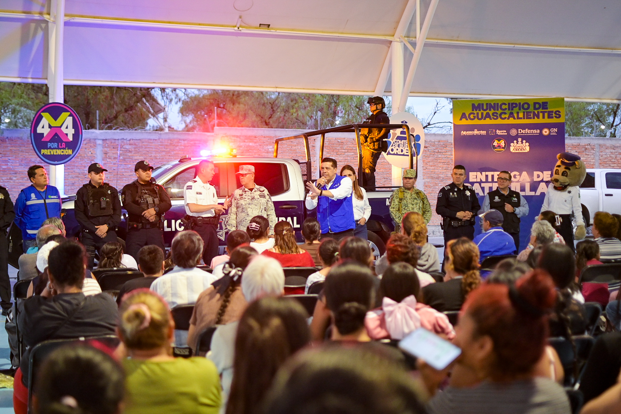 CMC 9844 ENTREGA LEO MONTAÑEZ NUEVA PATRULLA AL DESTACAMENTO INSURGENTES PARA FORTALECER LA SEGURIDAD