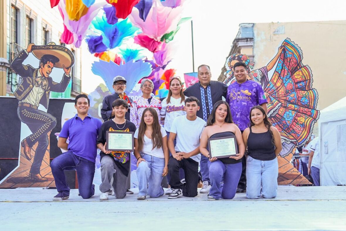 IMG 20260503 WA0011 scaled MUNICIPIO DE CHIHUAHUA ENTREGÓ RECONOCIMIENTOS AL IMAC Y AL BALLET FOLCLÓRICO INFANTIL Y JUVENIL MUNICIPAL AZTLÁN