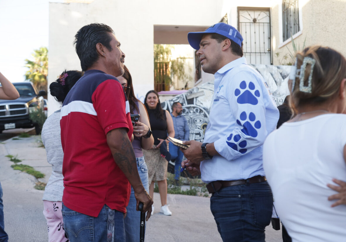 IMG 6665 scaled SE REÚNE LEO MONTAÑEZ CON VECINOS DEL VNSA SECTOR GUADALUPE