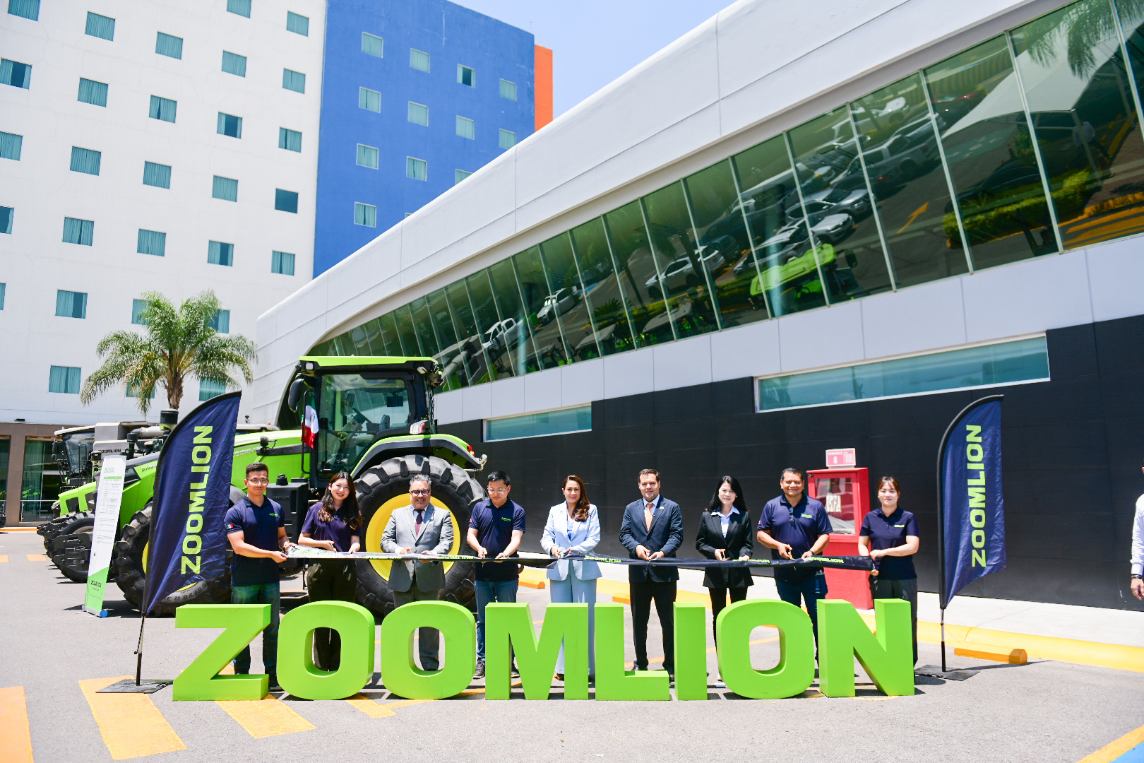 IMG 9235.JPG EMPRESA ZOOMLION INVIERTE 90 MILLONES DE PESOS EN AGUASCALIENTES Y GENERARÁ MÁS DE 400 EMPLEOS