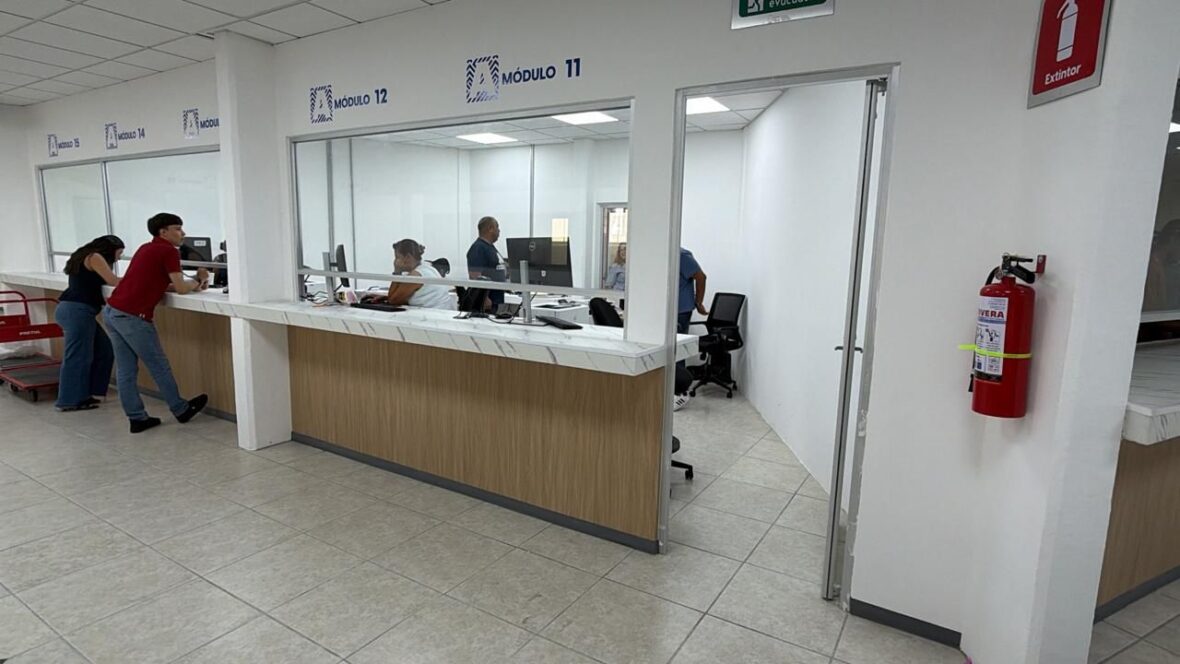 WhatsApp Image 2026 05 04 at 1.00.56 PM scaled INICIA OPERACIONES NUEVO CENTRO DE ATENCIÓN VEHICULAR EN PLAZA VESTIR